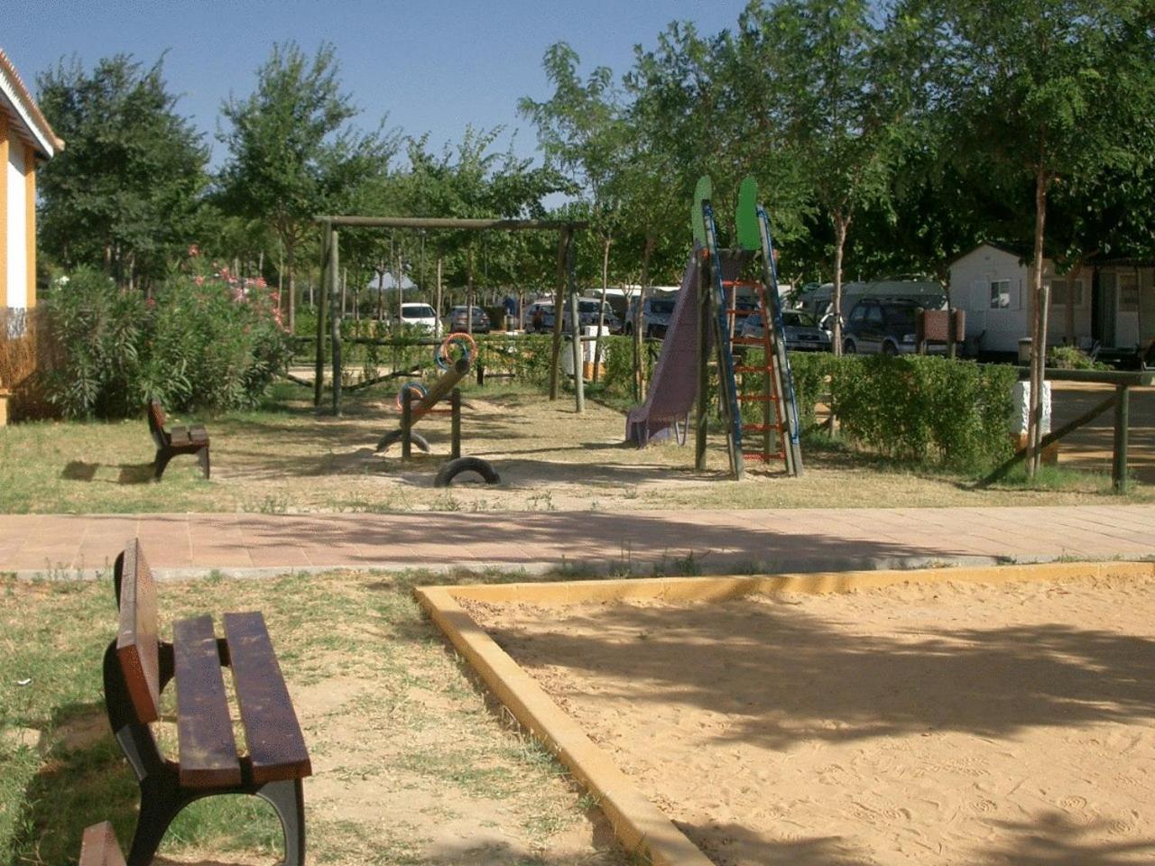 Camping La Aldea El Rocio Bagian luar foto